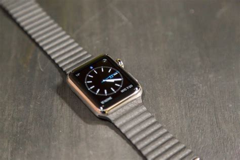 Важные предостережения перед доступом к механизму крепления крышки Apple Watch