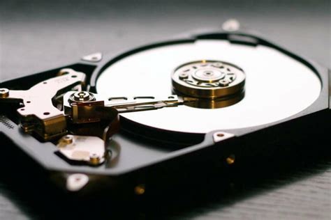 Зачем выбирать SSD вместо жесткого диска (HDD)