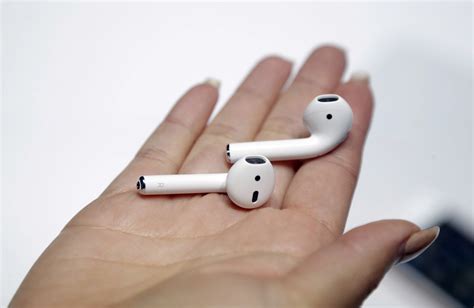 Как обнаружить один наушник AirPods: полезные советы