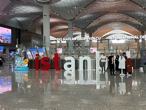 Курение в аэропорту Стамбула: особенности правил