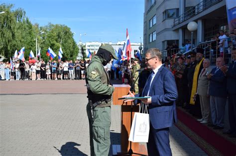 Особенность возможности вернуться к себе домой во время выполнения служебных обязанностей: превосходство в свободе и удовлетворении