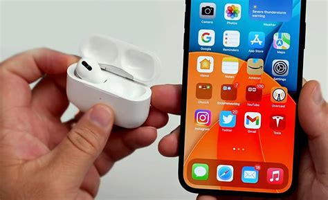 Перезагружаем AirPods