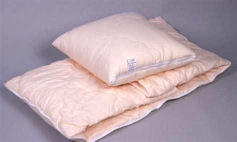 Подушка и одеяло для комфорта