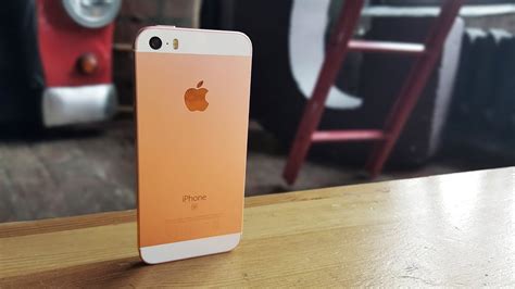 Сравнение iPhone 5s и iPhone SE