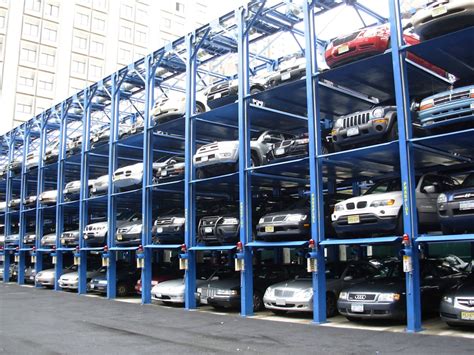Удобство для владельцев автомобилей: преимущества парковки со специальными возможностями