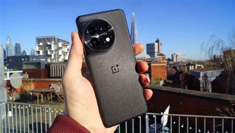 Этапы перезагрузки смартфона OnePlus 11